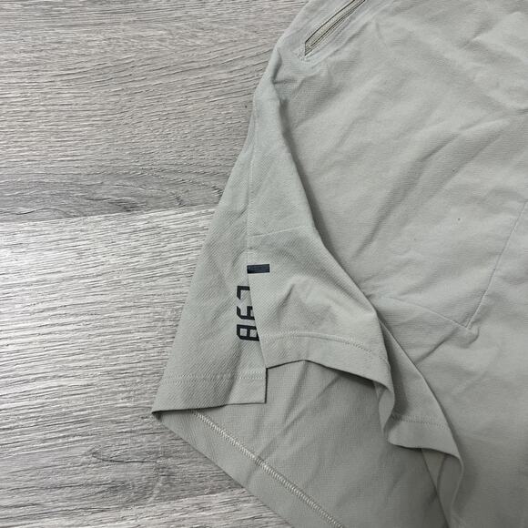 Lululemon License to Train Short 7” Linerless Size Large Vapor Light Gray - Picture 2 of 7